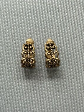 Gold Tone Filigree Swirl Hoop clip‎ on Vintage Avon Earrings